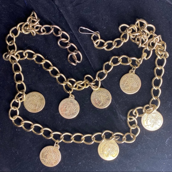 Vintage Layered Gold Tone Coin Chain Adjust Belt. Can wear as a necklace too - Picture 4 of 14